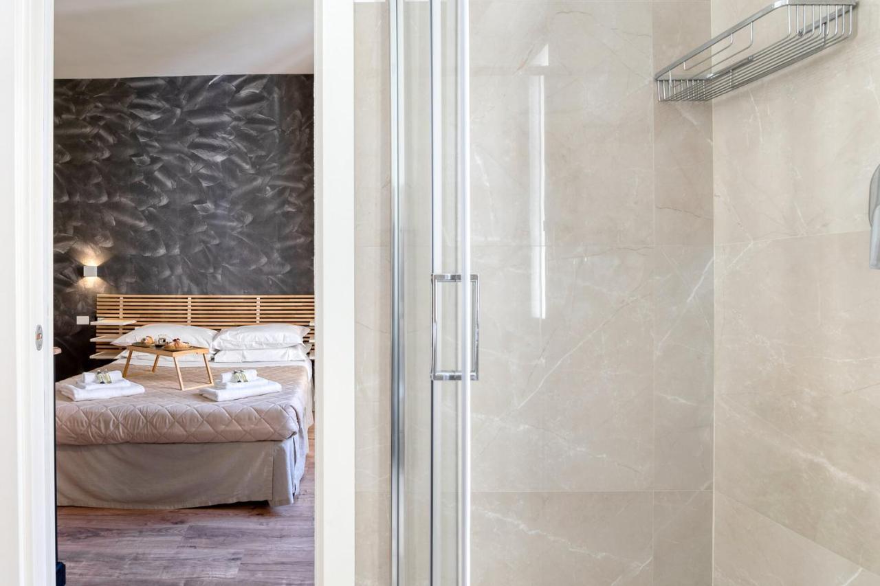 3 Rooms 3 Bathrooms - Lovely Apartment Close The Vatican 로마 외부 사진